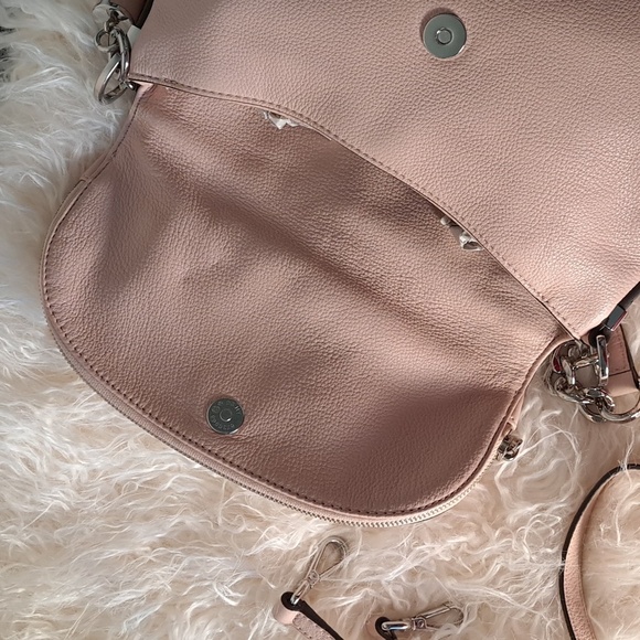 Michael Kors NWTs Bedford Crossbody NWTs - Picture 9 of 17